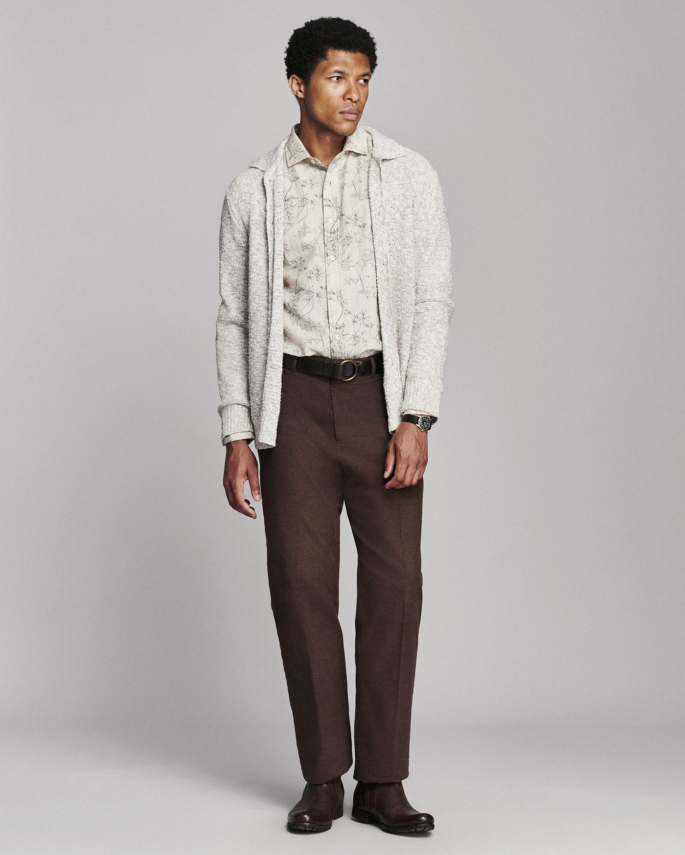 Model is 6'2" wearing size medium.