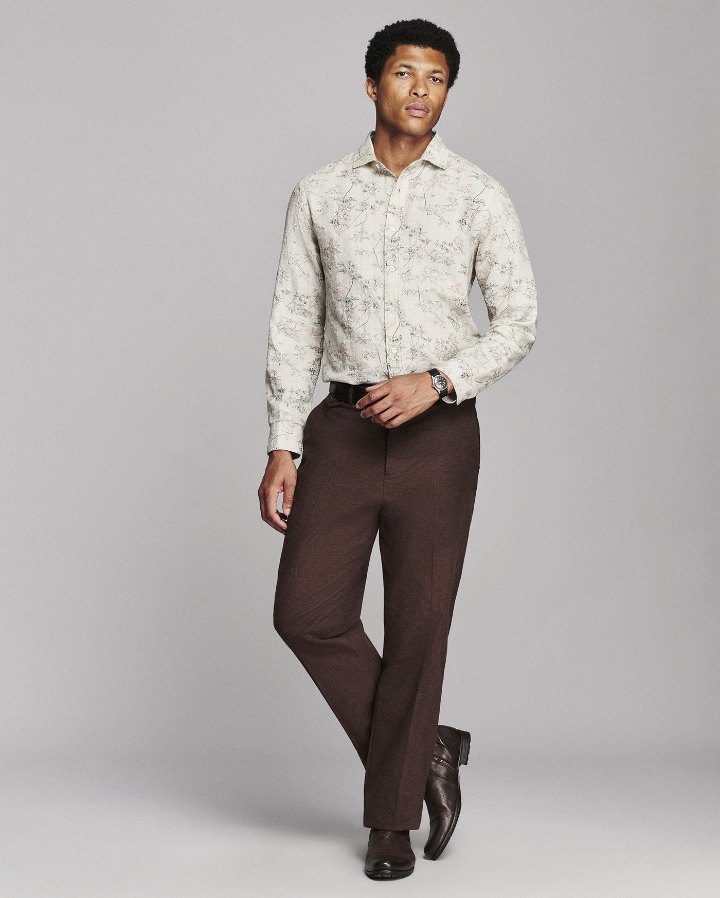 Model is 6'2" wearing size medium.