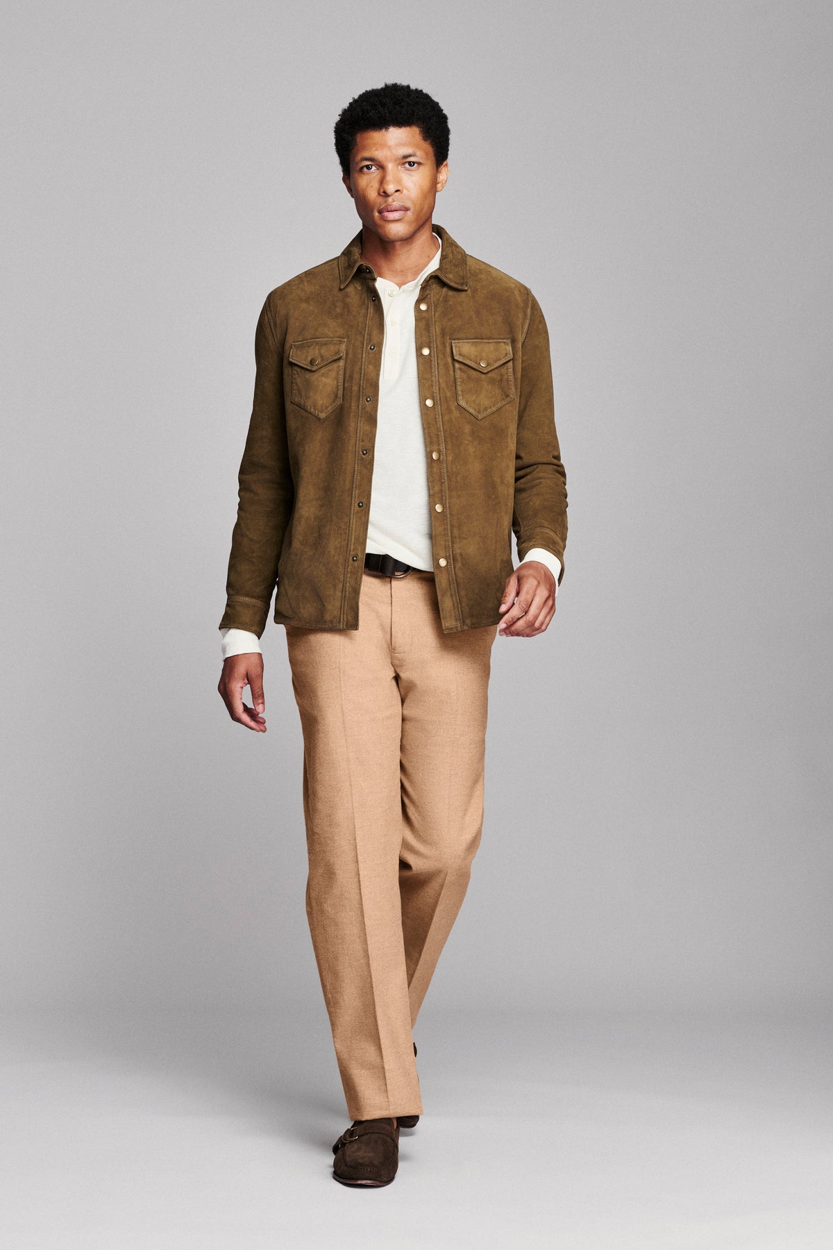 Model is 6'2" wearing size medium.