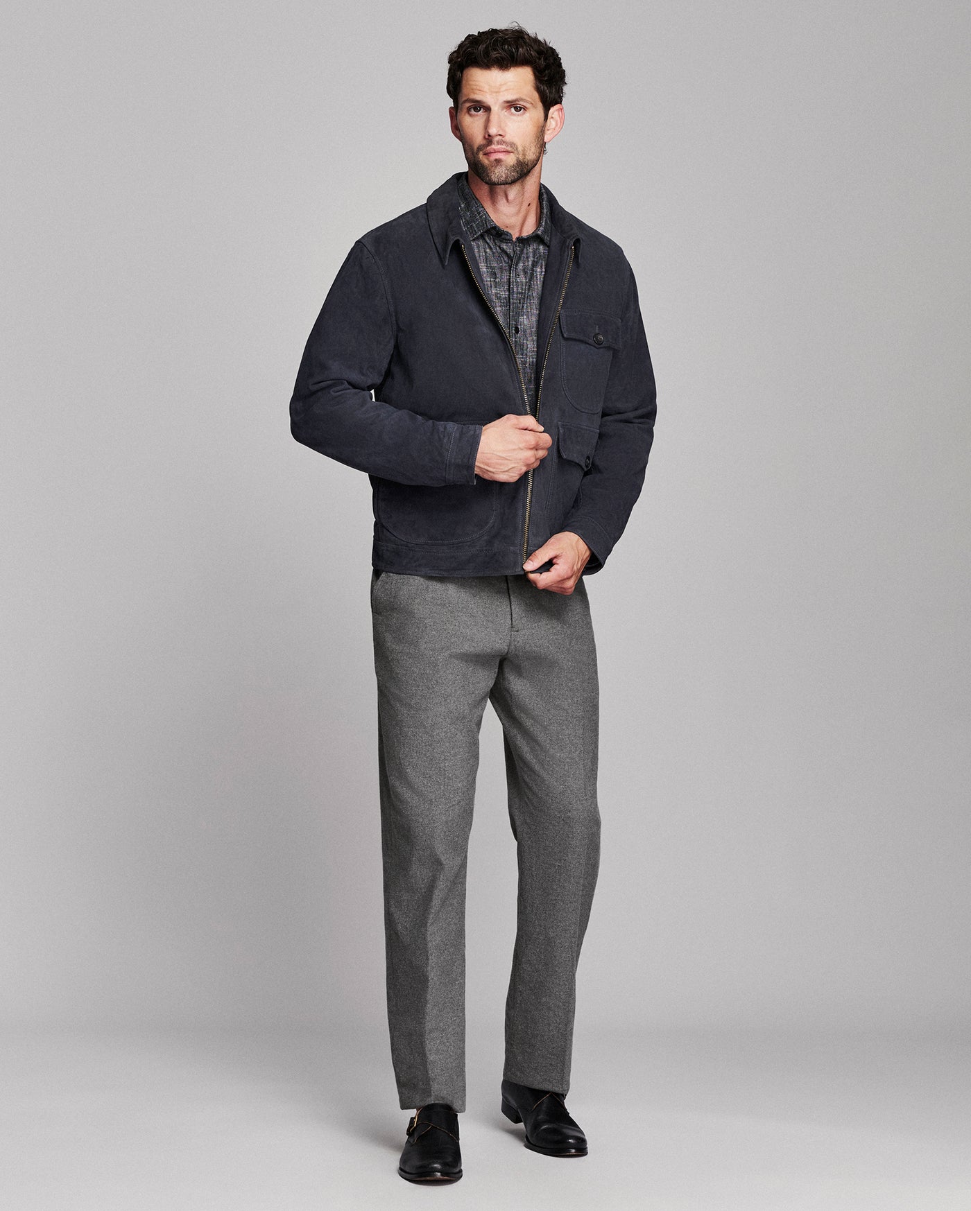 Model is 6'2" wearing size medium.