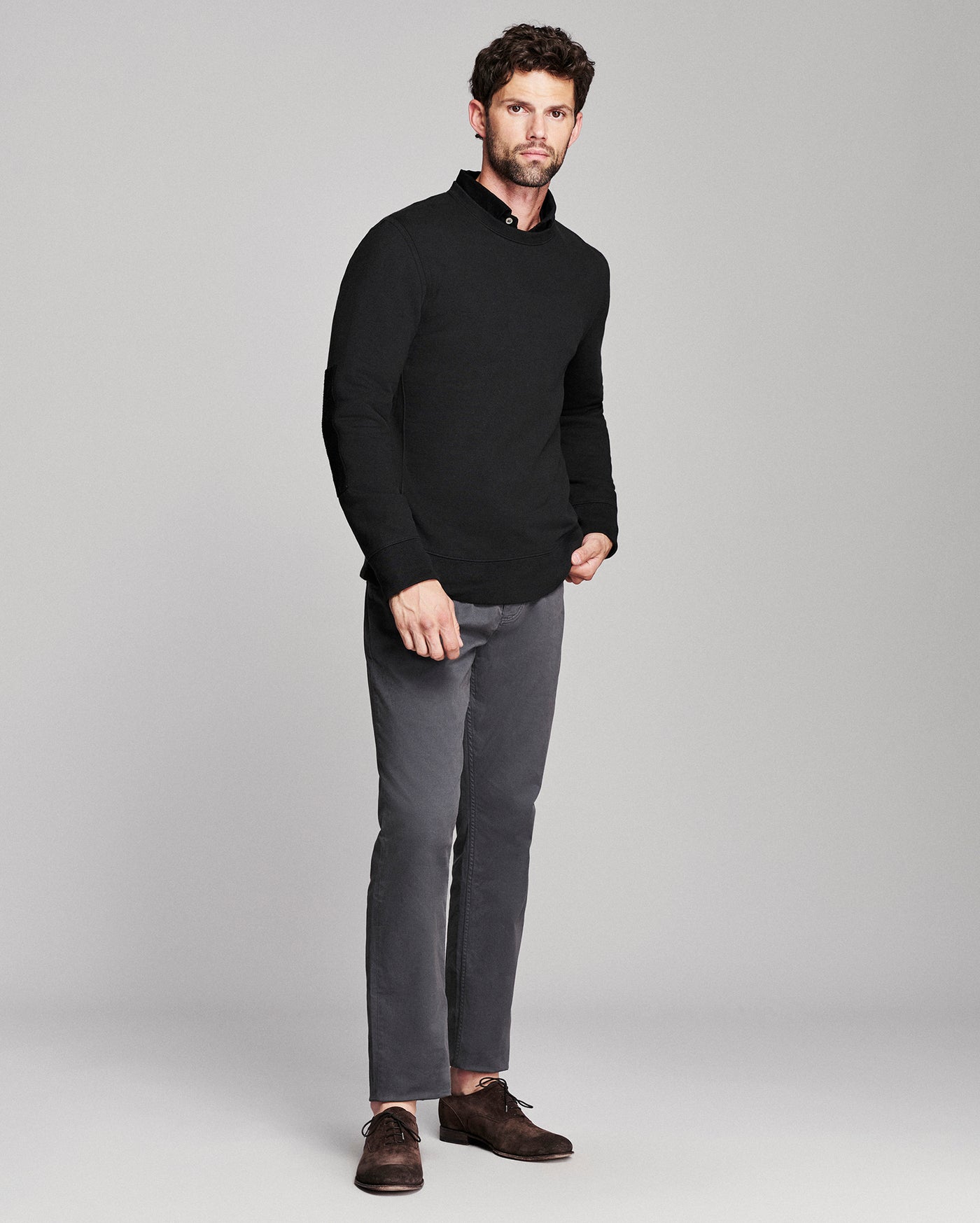 Model is 6'2" wearing size medium.