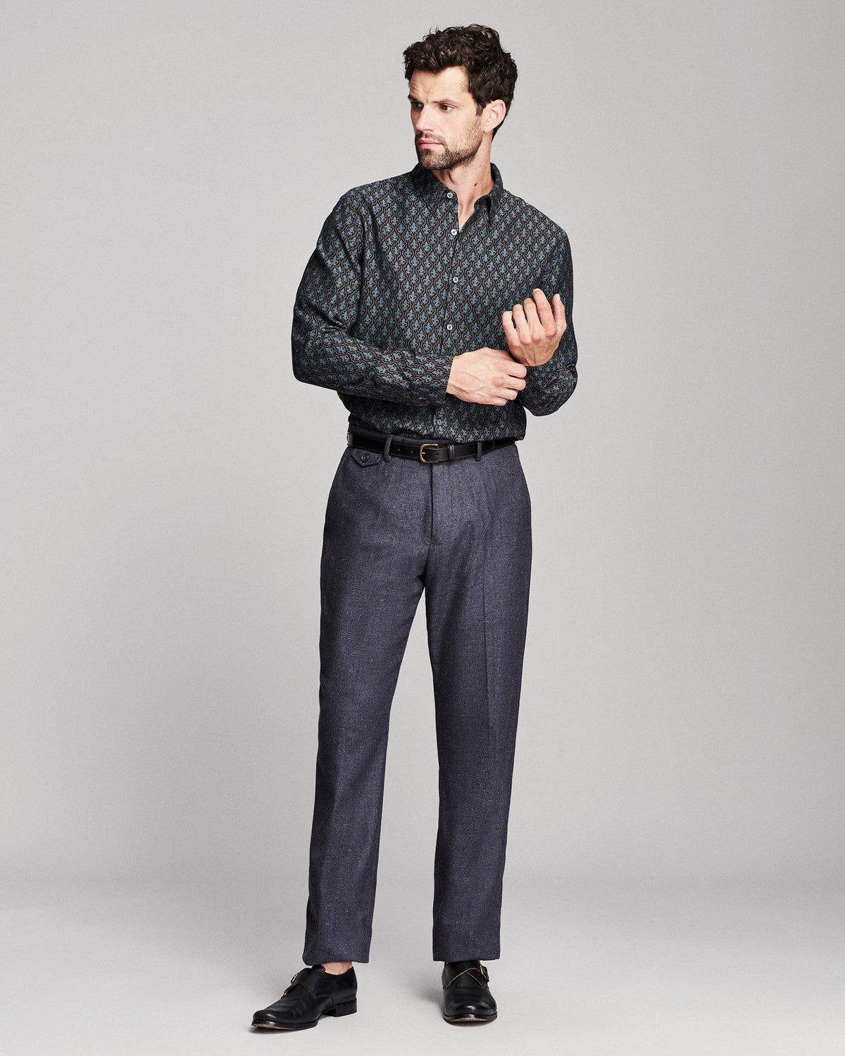 Model is 6'2" wearing size medium.