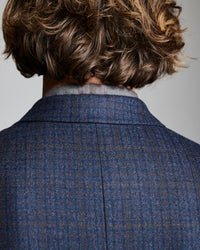 Photo of the collar down