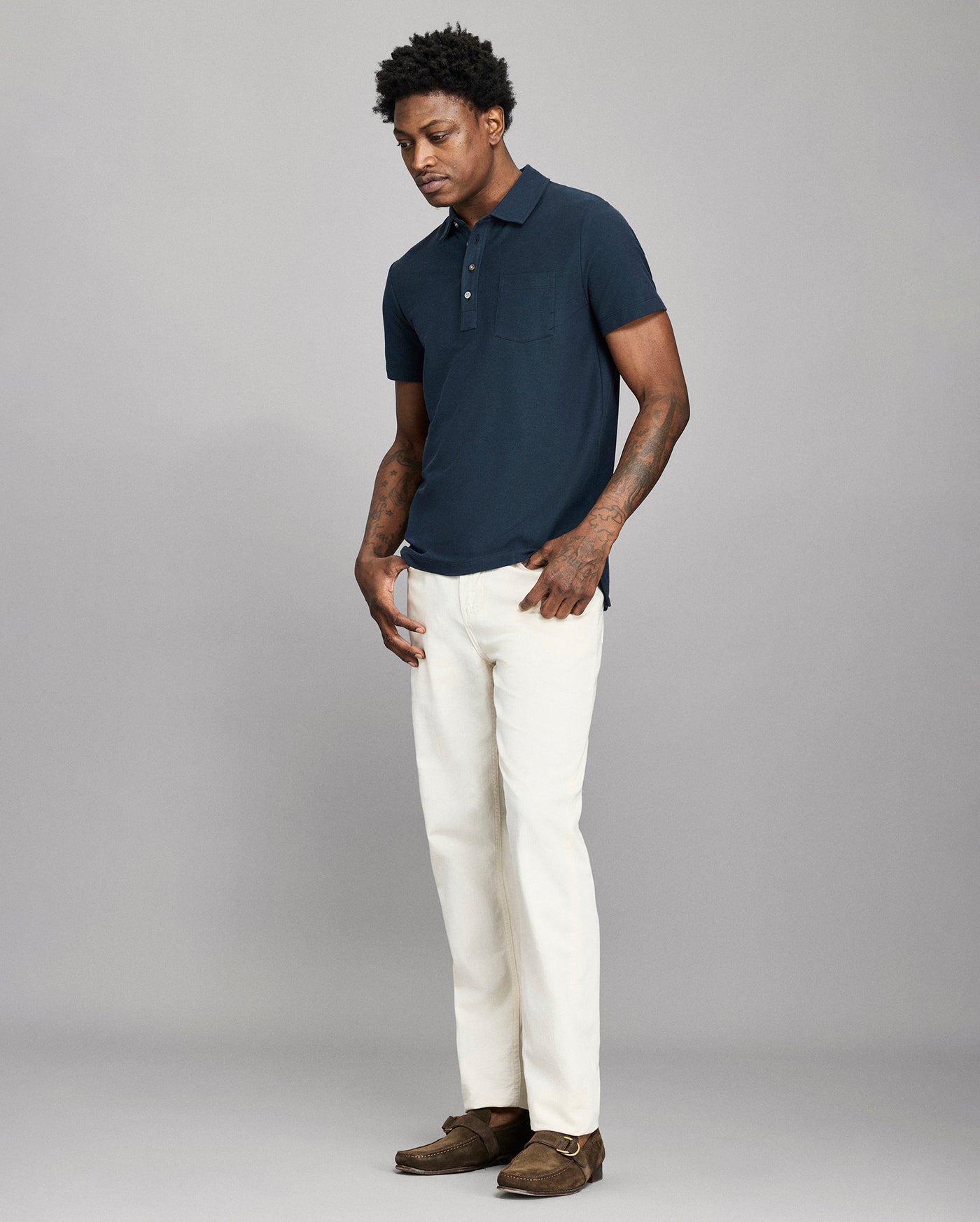 Model is 6'2" wearing size medium.