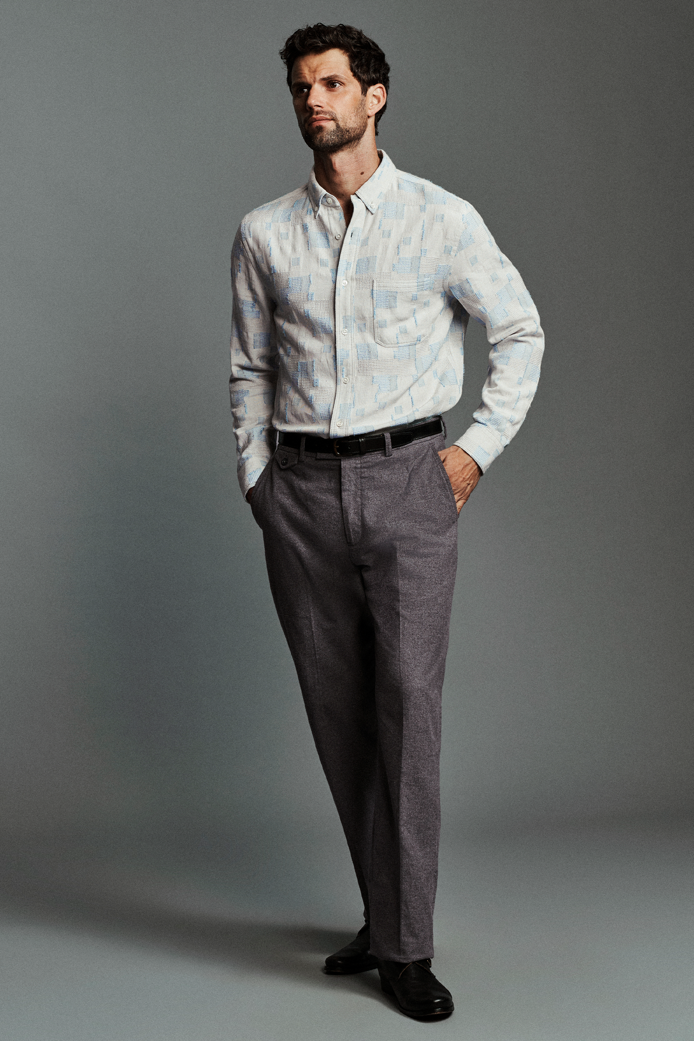Model is 6'2" wearing size medium.