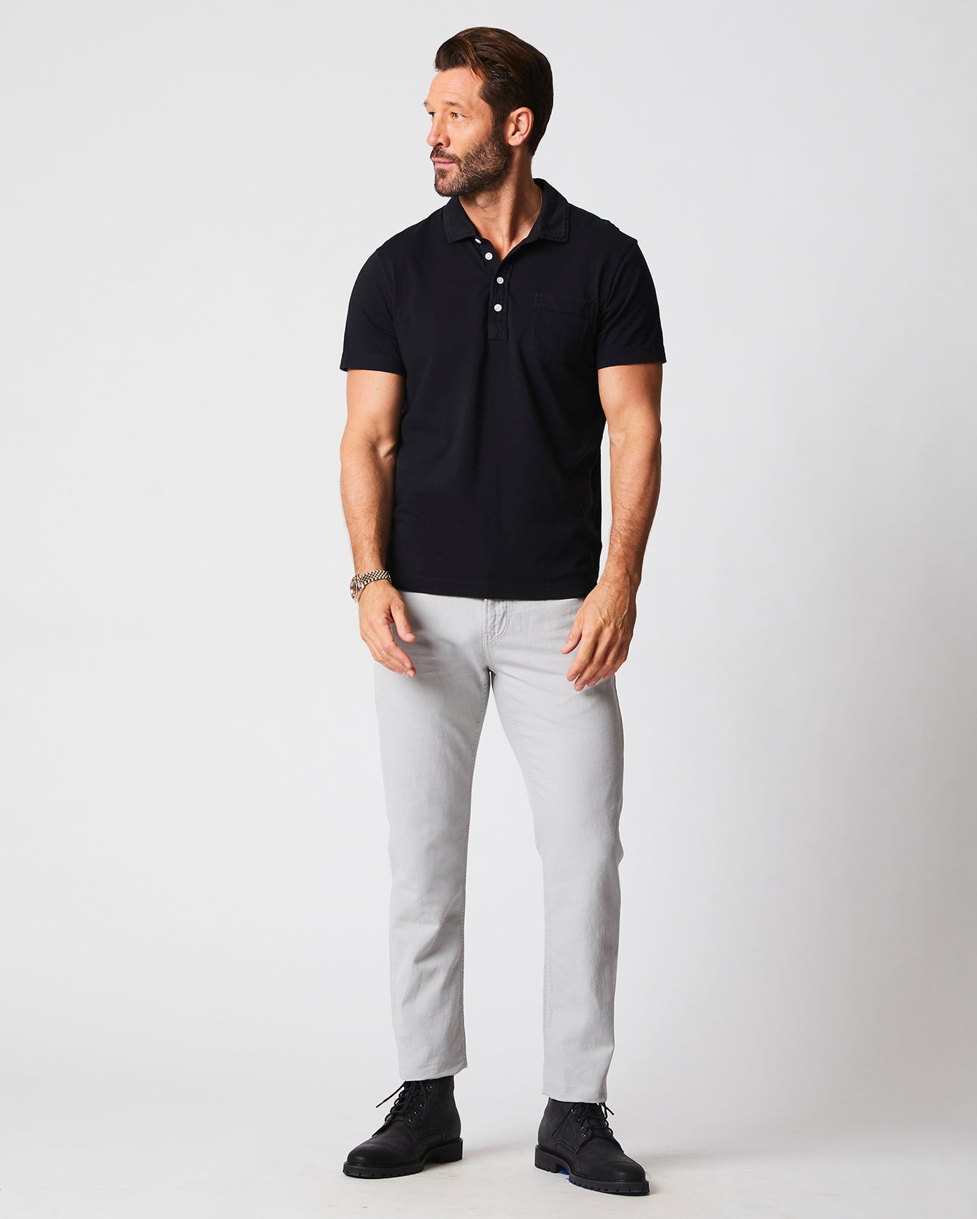 Model is 6'2" wearing size medium.